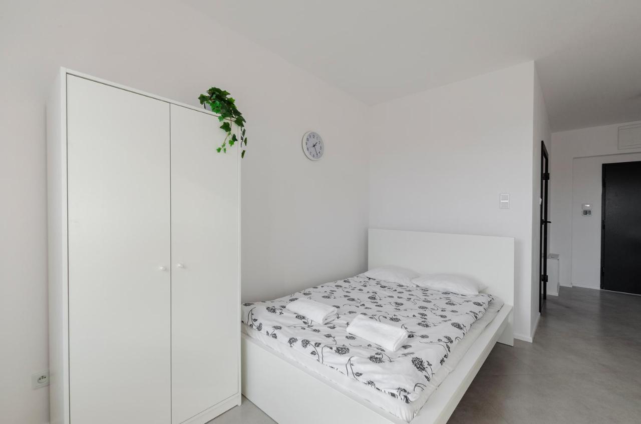 Goldaparts Manufaktura Premium Apartamento Łódź Exterior foto