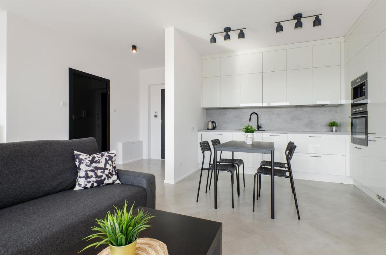 Goldaparts Manufaktura Premium Apartamento Łódź Exterior foto